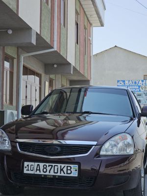 Lada priora 2012
