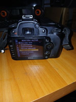 Nikon d90 sotiladi video va rasmga