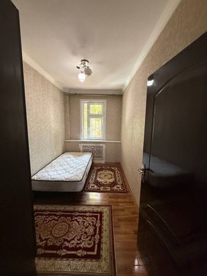 Аренда 3 комнатная Хамза с удобствами