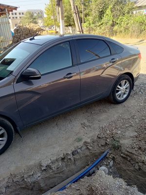 Lada vesta sotiladi