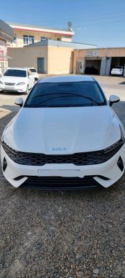 Kia K5 машина сотувда