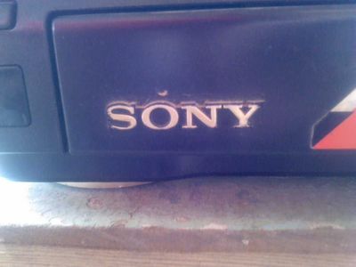 Видеомагнитафон.SONY. Corp.SLV - X37. Выпуск-80х.Нерабочии.SHARP.