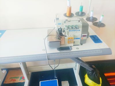 bir chok bilan averlok mashinalar sotiladi