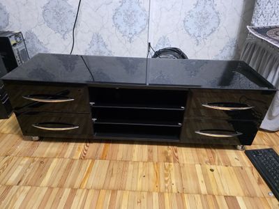 Подставка под телевизор