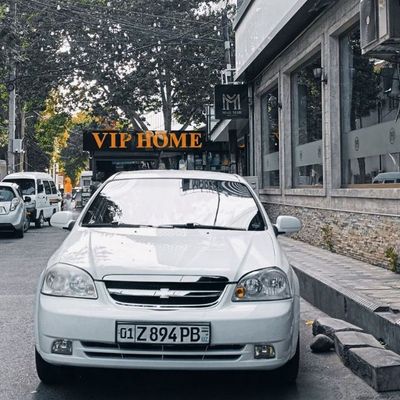 Ideal yaxhsi zor