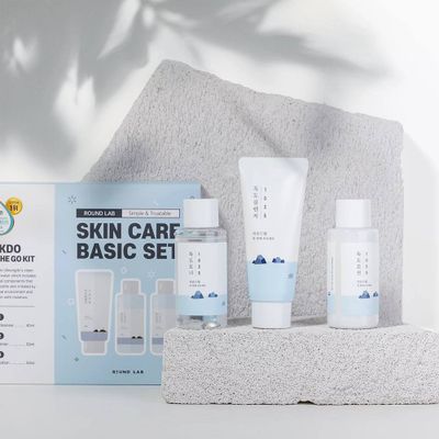 Набор миниатюр с комплексом минералов Round Lab 1025 Dokdo On The Go Kit
