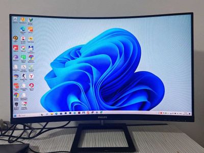 Monitor Philips 32 Curved 75gerz ideal holatda