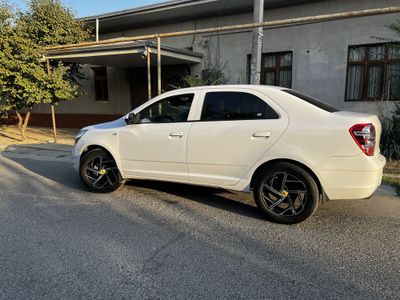 Скитка SROCHNA Kovani Bentley R17 va Balon RATOLLA 225/55/17R bilan