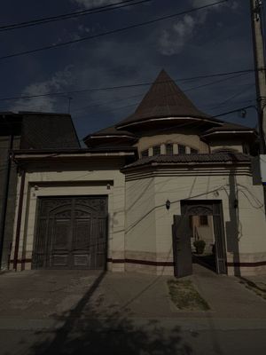 Фото реальные!!!Сдаётся Дом Мирзо-Улугбек районе под Офис Максим горки