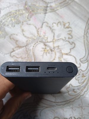 Powerbank tez zaryadlaydi