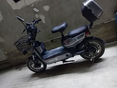 Skuter bonvi sotiladi