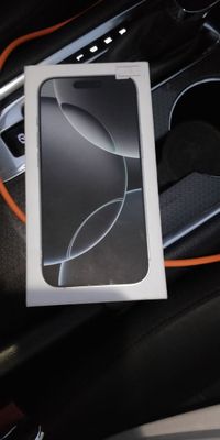 Iphone 16 pro white