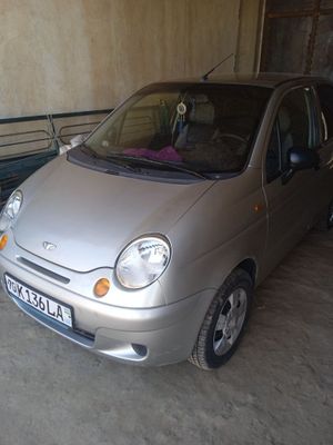Matiz sotiladi mokriy asfalt