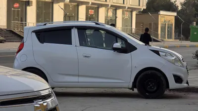 Spark. Yili 2016. Rangi oq