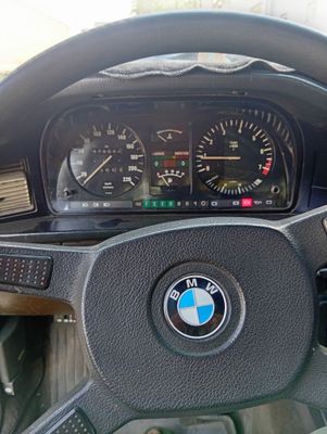 Bmw машина 520 продается