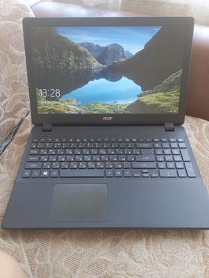 Acer kompyutr sotiladi