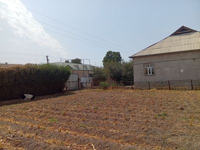 Участка сотилади