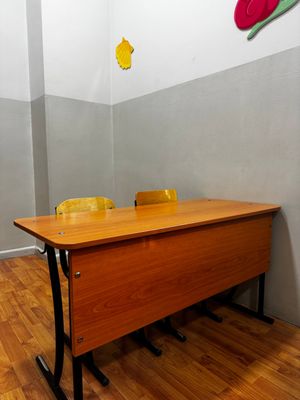 Продаются детские парты стулья