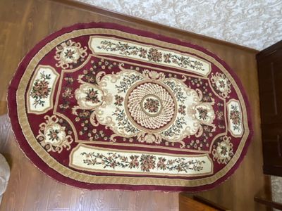 Продается ковры в хорошем состоянии турецкие