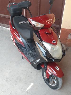 скутер сотилади 450$