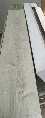 Продается ламинат Grand Floor 7мм, с фаской. Общая площадь 72,5 кв.м