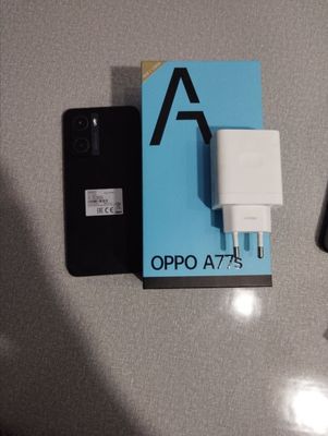 Oppo A77s yengide 4oy ishlatilga karopka bor tilifon idial xotirasi 8