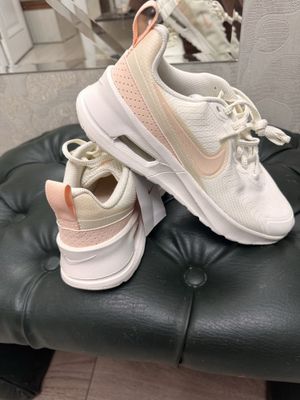 Продам кроссовки Nike оригинал