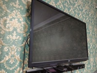 Телевизор LG В отличном состоянии.