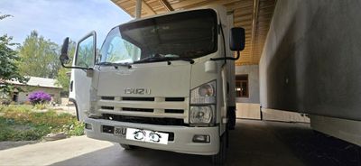 ISUZU sotiladi 2016 yil