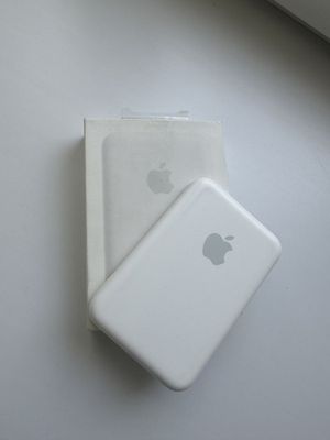 Продаю павер банк apple оригинал, состояние идеал