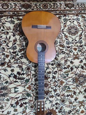 Accoustic guitar Yamaha model C40//02 made in Indonesia