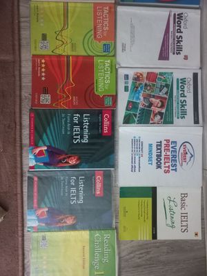 IELTS kitoblar, ichiga qalam bilan yozilgan