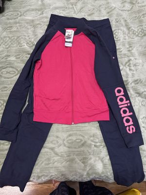 Костюм Adidas новый Xs -S