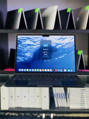 Macbook air m2 / 8 / 256 / 13sikl 100% / ideal