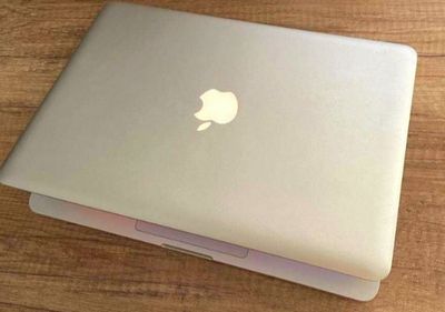 Apple MacBook Pro " 2011 Holati: A'lo. Ekran: 15” Protsessor: Intel co