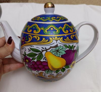 Чайники разные заварочный