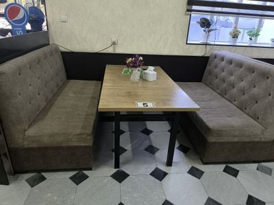 Yumshoq mebel 6kishilik Stoli bilan