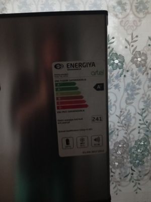 Холодильник сотилади