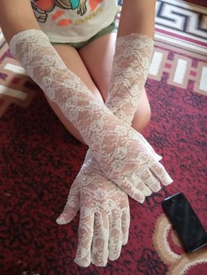 Продаются белые перчатки,хорошое качество