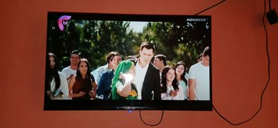 Samsung Televizor...Holati yaxshi smartTV