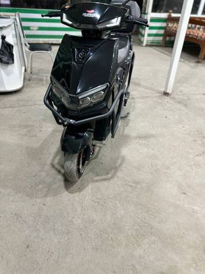 Skuter Buroq yaxshi holatda