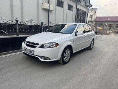 Gentra 2020 yil oq avtomat