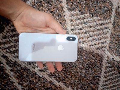 Iphone xs xolati yaxshi yomkus 76 xotira 64gb 2mlm