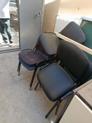 Продам стулья по 40.000 сум