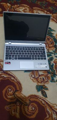 Acer Aspire V5-122P