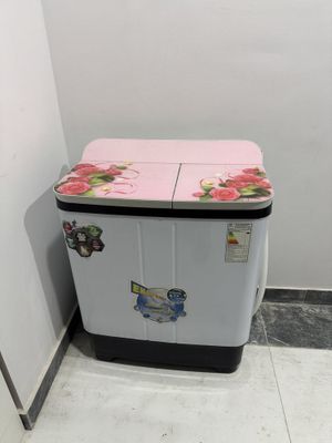 Продается полуавтоматическая стиральная машинка