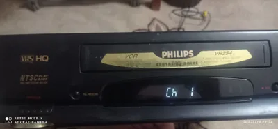 Видеомагнитофон Fhilips