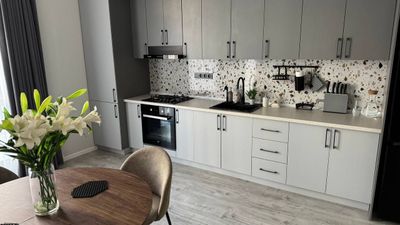 Parkent avenue - срочно продается 2 комнатная / 3 этаж с ремонтом