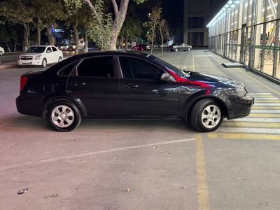 Lacetti 1.8 srochna sotiladi faqat naqtga