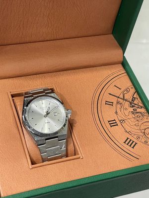 Yangi Tissot soat